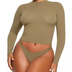 Skims Fits Everybody Long Sleeve